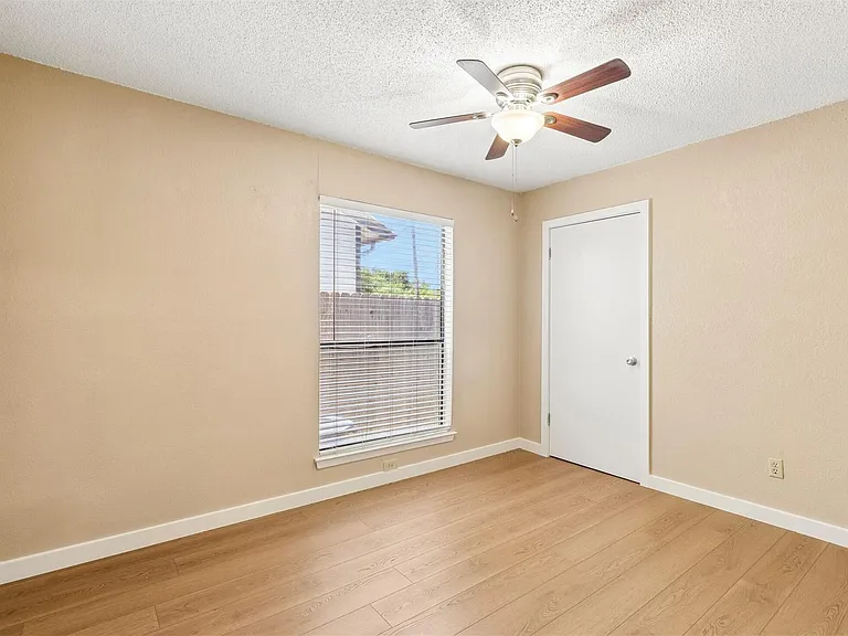 13355 Water Oak Ln #B — Photo 7