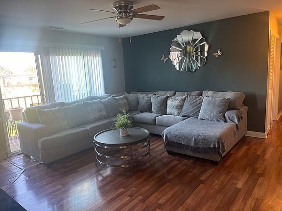3rd image of 629 Derry Ct APT 2A