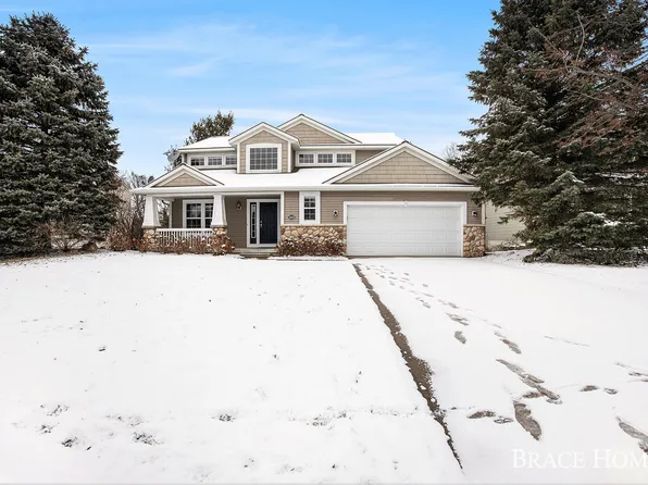 3415 Mason Ridge Dr NE, Grand Rapids, MI 49525