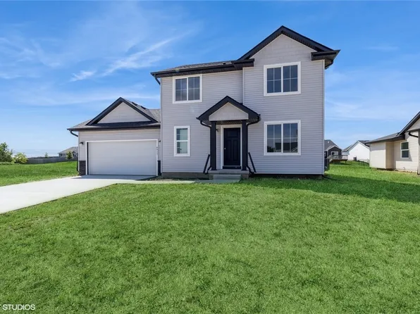 6517 NE Caroline Ave, Pleasant Hill, IA 50327