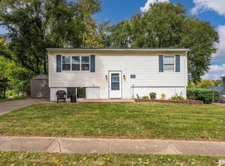 710 W 58th St, Davenport, IA 52806