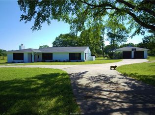 2098 Fm 2289, Madisonville, TX 77864