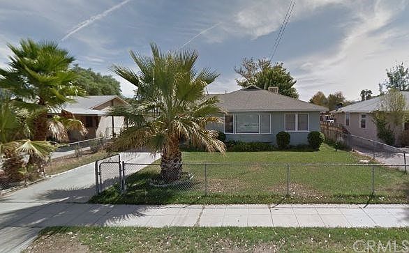 1st image of 315 S Grand Army Ave