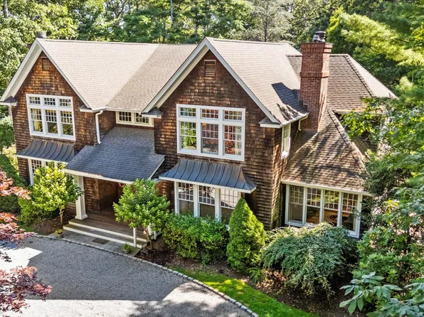 53 Cedar Ln, Remsenburg, NY 11960