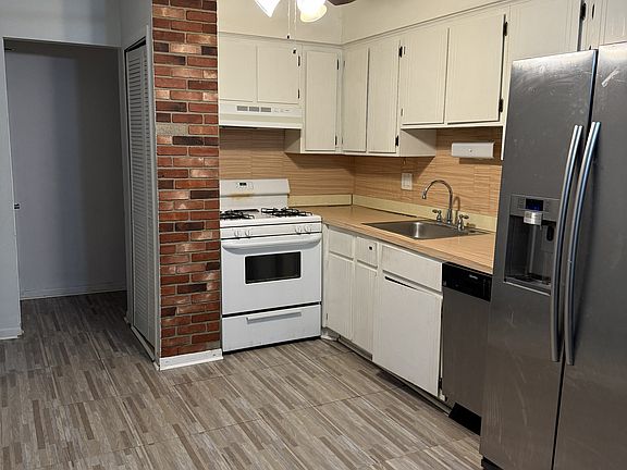 4th image of 8524 Hampshire Dr