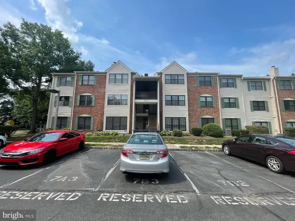 6 Gilpin Ct, Lawrence Township, NJ 08648