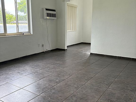 2nd image of 975 Biarritz Dr APT 7