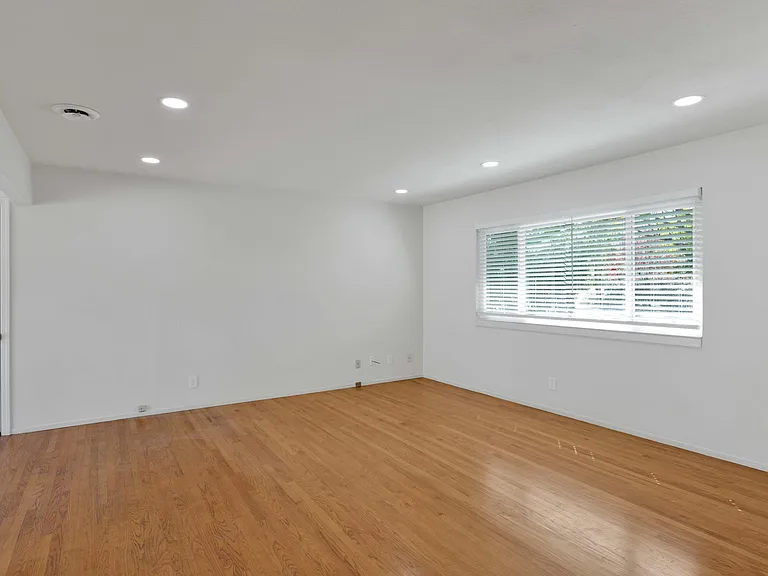4029 Park Blvd — Photo 5