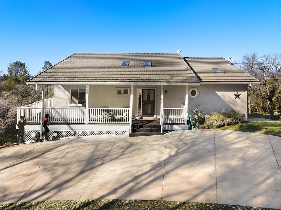 1st image of 1151 Oro Loma Dr