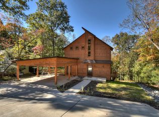 271 Summit St, Ellijay, GA 30540