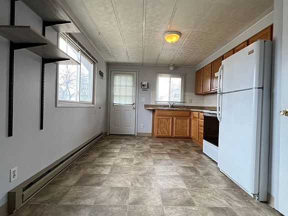 3rd image of 2812 Onalaska Ave