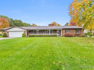 3278 Wildridge Dr NE, Grand Rapids, MI 49525