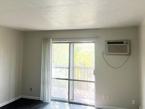 2nd image of 714 Clifton Colony Dr #601-35