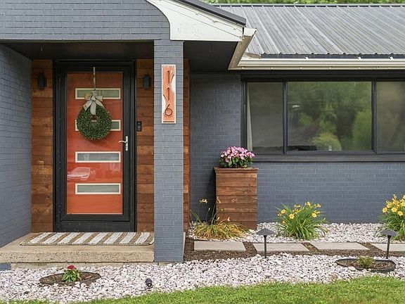 3rd image of 116 Arrowhead Dr
