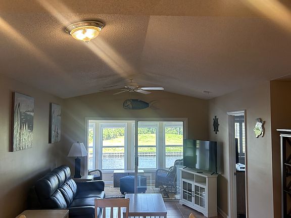 2nd image of 216 Landing Rd APT G
