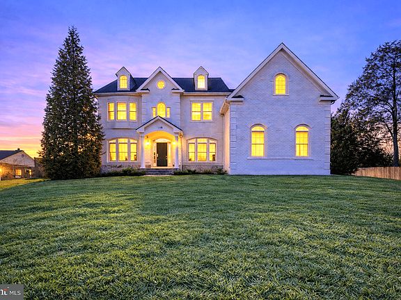 2nd image of 1318 Kurtz Rd