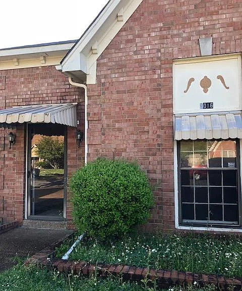 3016 Hunters Way Dr — Photo 1