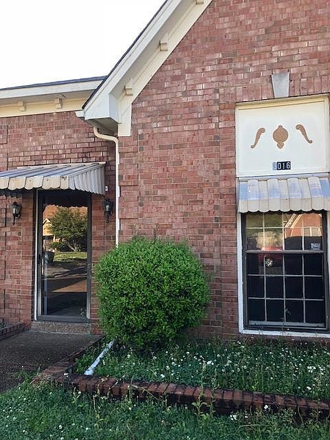 1st image of 3016 Hunters Way Dr