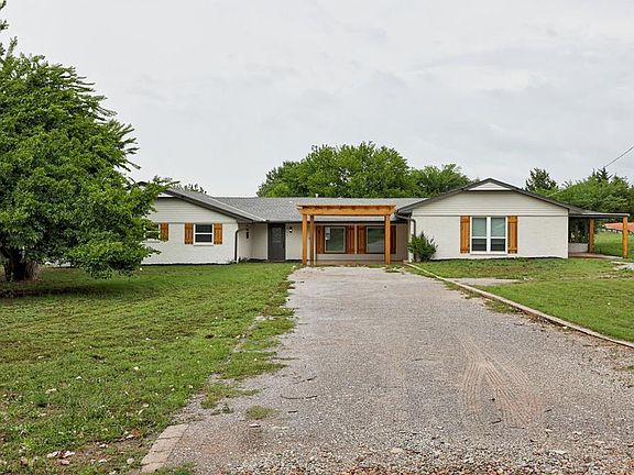 2nd image of 511 Highland Hills Dr