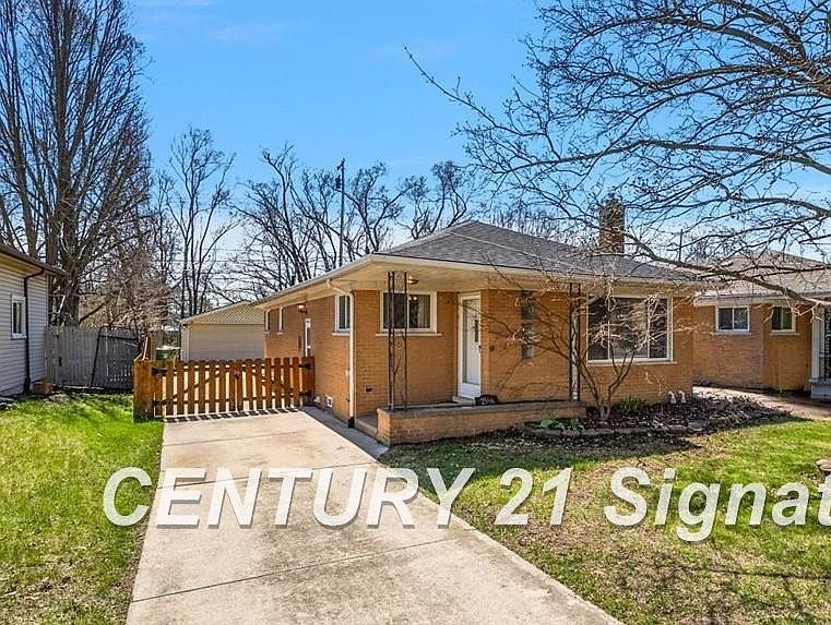 1st image of 2566 Dawes Ave