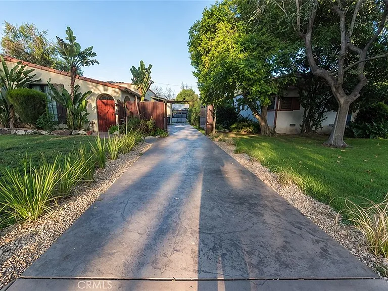 5714 Cantaloupe Ave — Photo 3