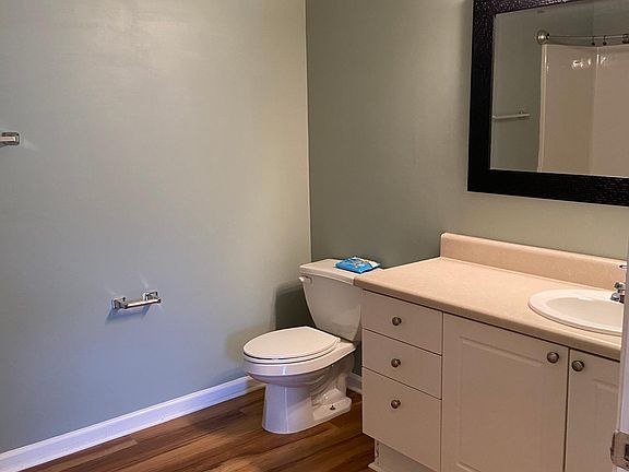 3rd image of 322 McKenna Cir