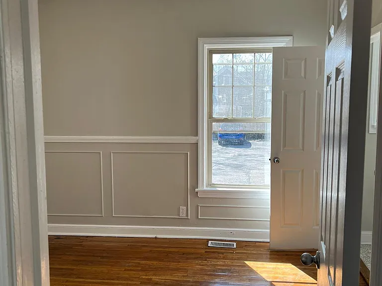 1718 Glenmont Rd #2 — Photo 5