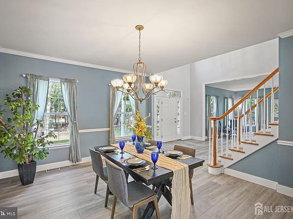 5th image of 420 Tuckerton Rd