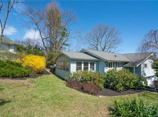12 Toddville Ln, Cortlandt Manor, NY 10567