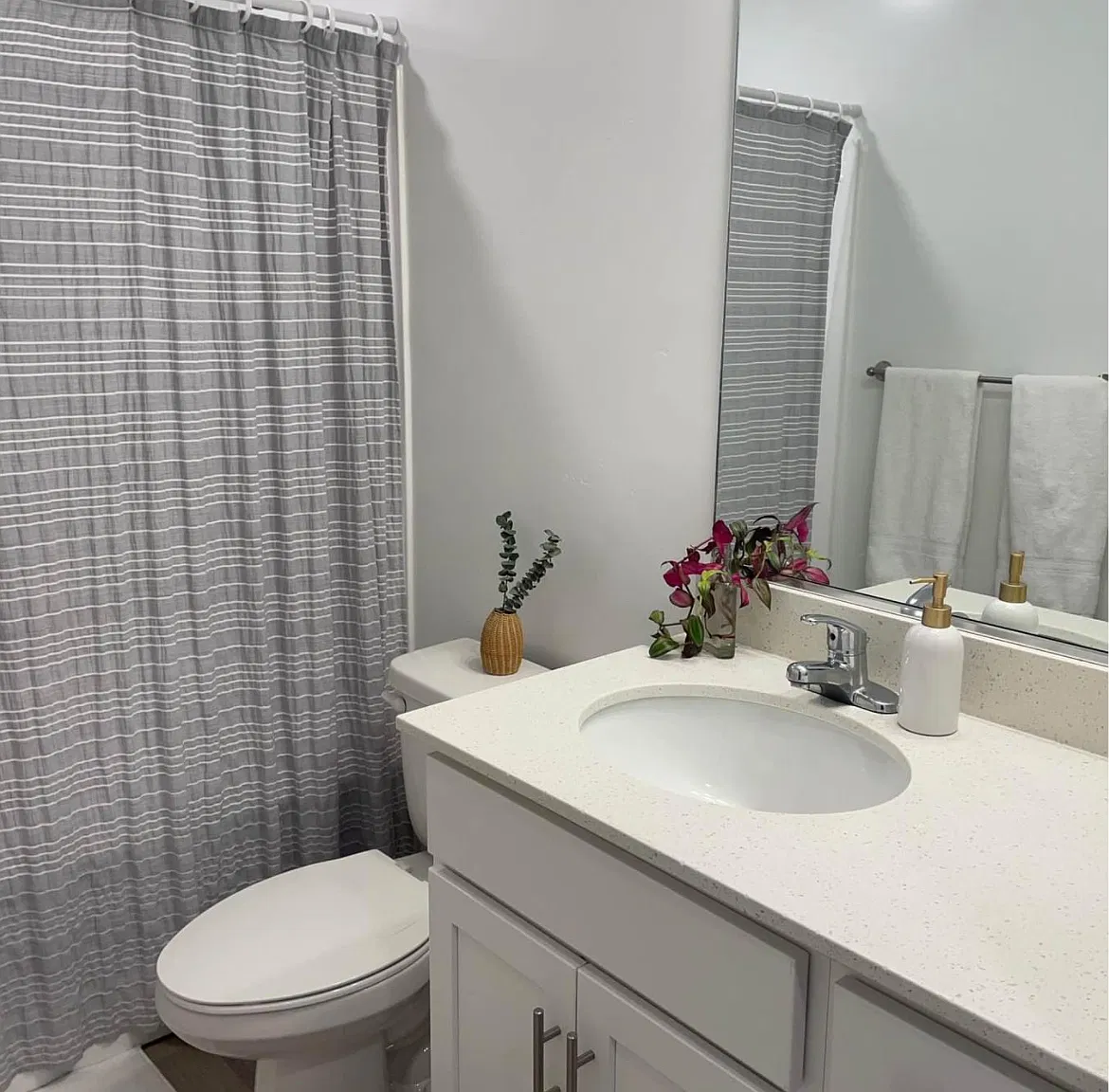 3 bed, 2.5 bath, 1480 sqft, $1,800 — Photo 4