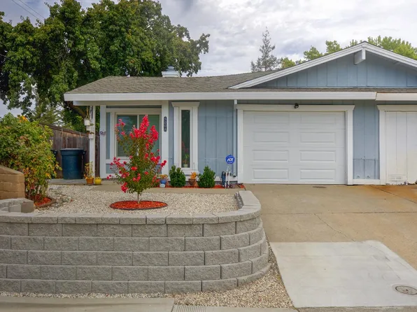 500 Hyacinth Ct #A, Roseville, CA 95678