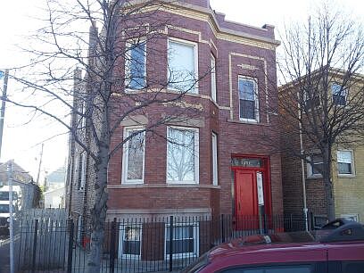 2nd image of 5409 W Cermak Rd