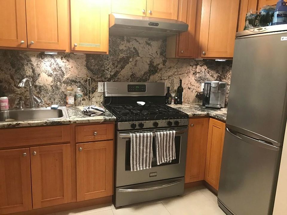 1st image of 2170 31st St APT 2F