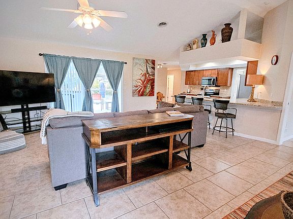 Entrance-living room