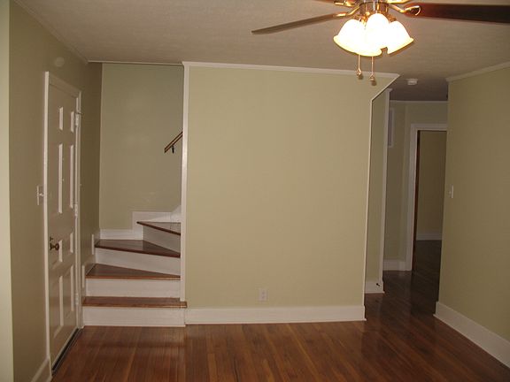 Stairs access in Livingroom