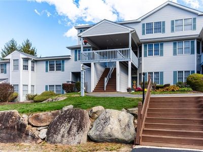 25 Scenic Dr, West Warwick, RI, 02893