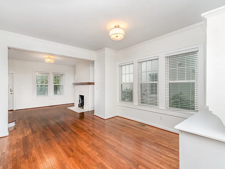 2110 Dartmouth Pl — Photo 11