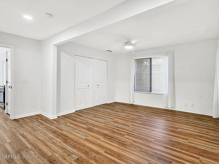 170 Twine St — Photo 11