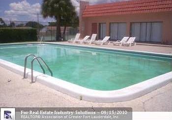 2nd image of 5 S Valencia Dr #2