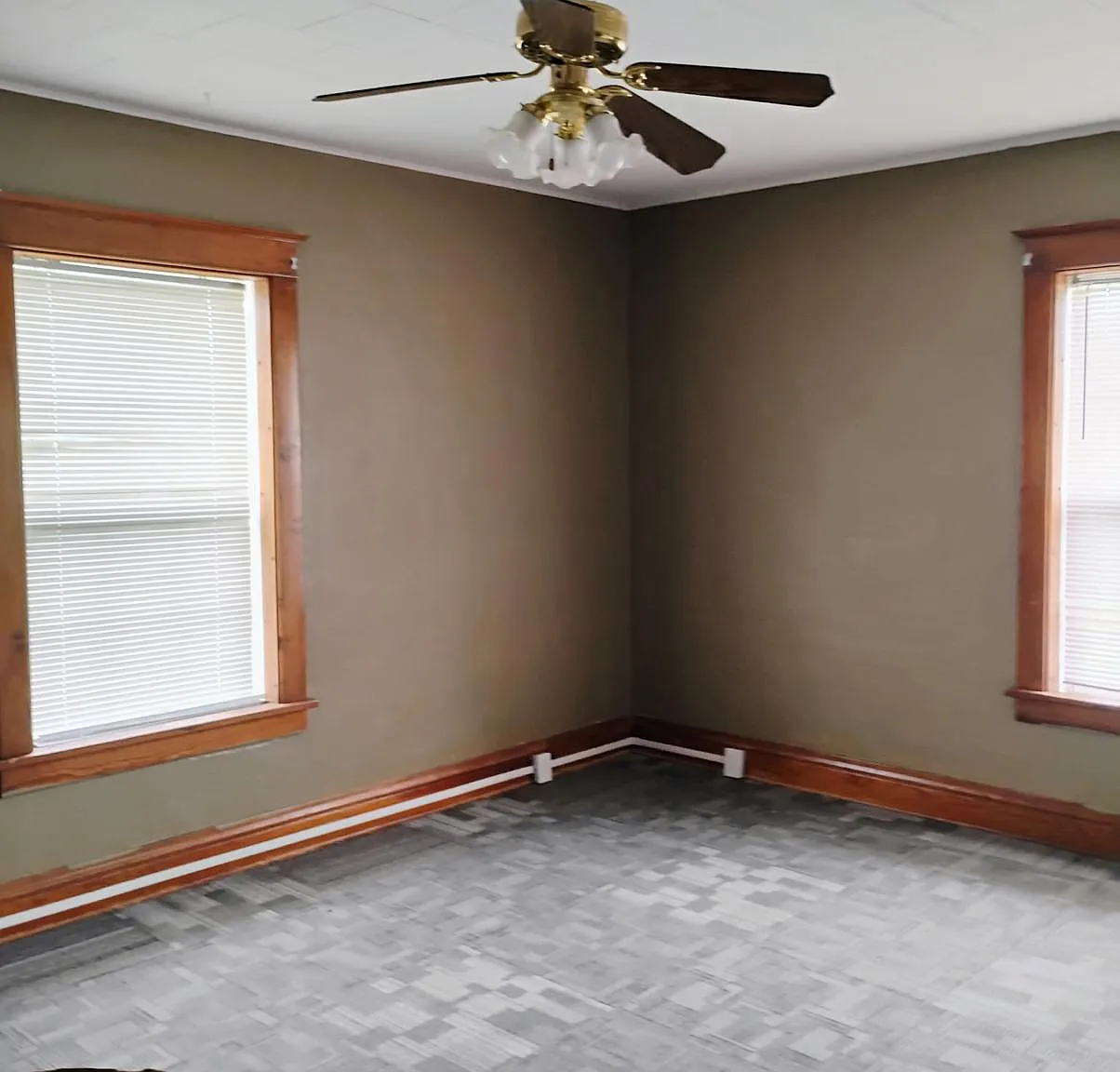 2 bed, $750 — Photo 2