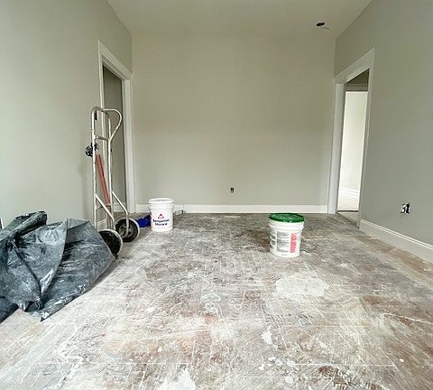 4th image of 421 Suydam St #17