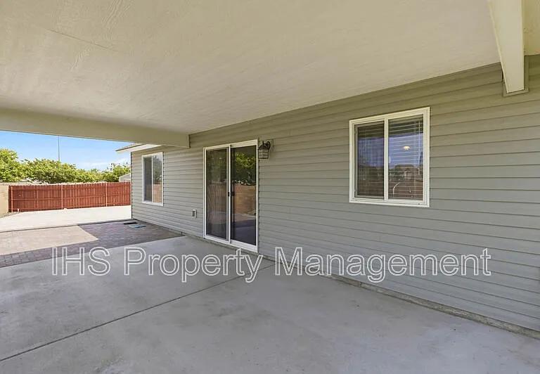 5520 Leon Ct — Photo 20