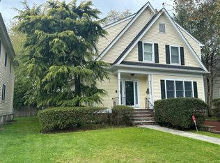 179 Clarence Rd, Scarsdale, NY 10583