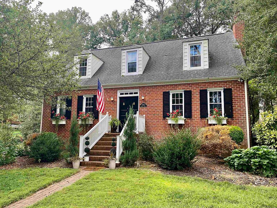 2024 Forest Dr, Waynesboro, VA 22980 Zillow