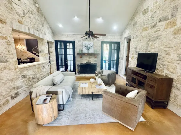 10921 Long Branch Dr, Austin, TX 78736