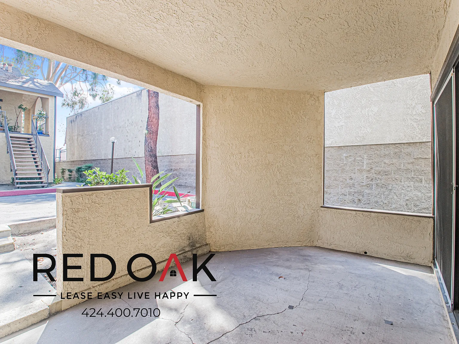 Stunning Two Bedroom with Private Patio, Pool, Fireplace, and Included Parking ~ In Highland! — Photo 4