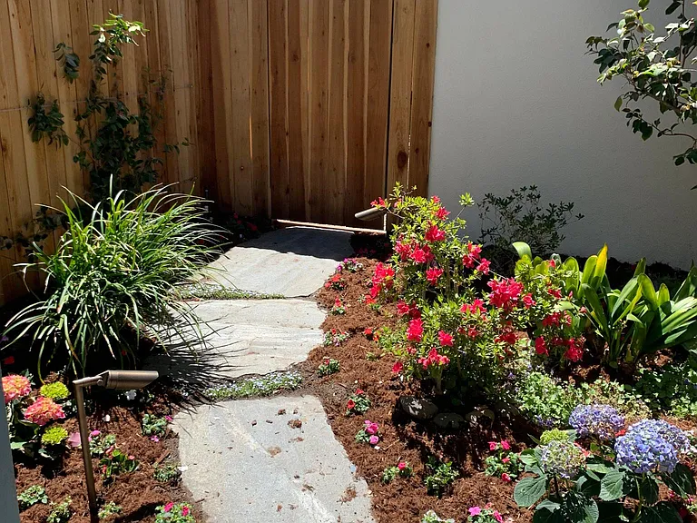 22040 Del Valle St — Photo 14