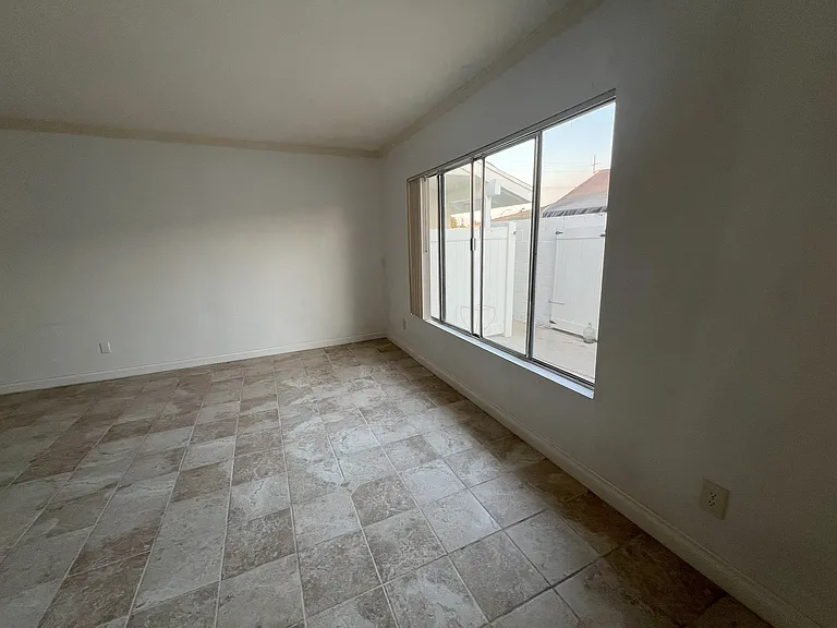 1482 Kim Pl #B — Photo 17