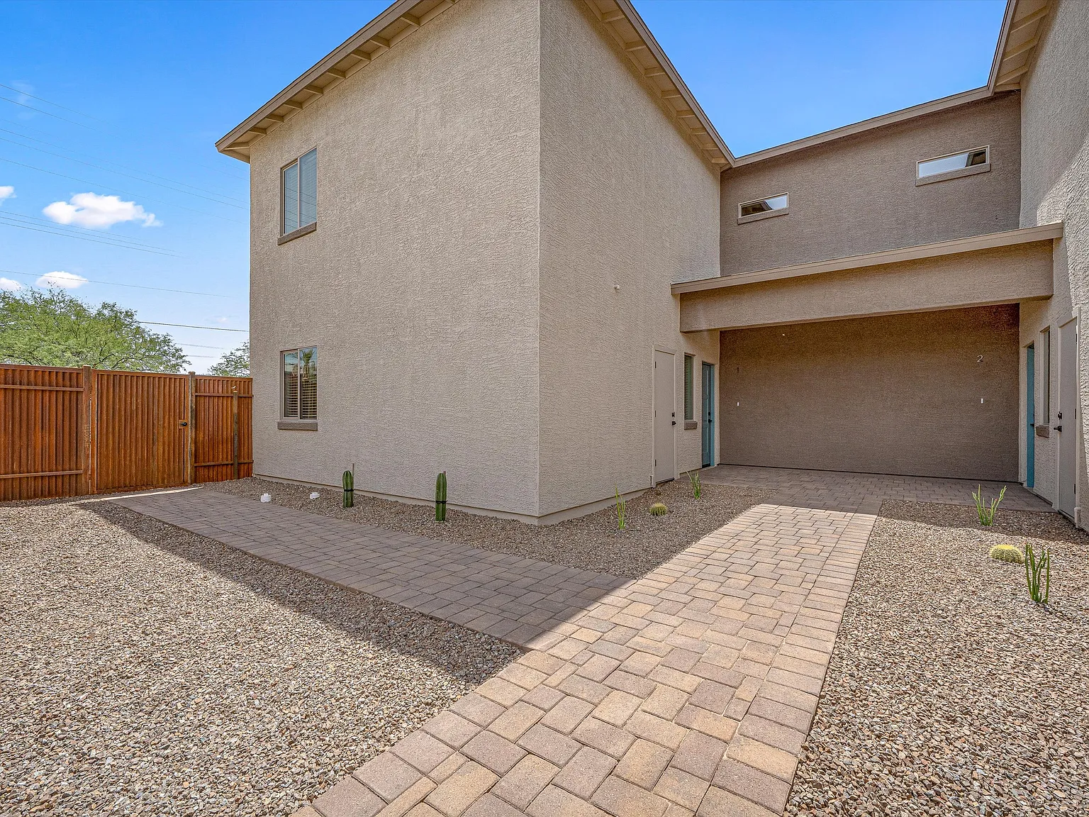 4 bed, 1765 sqft, $2,645 — Photo 3