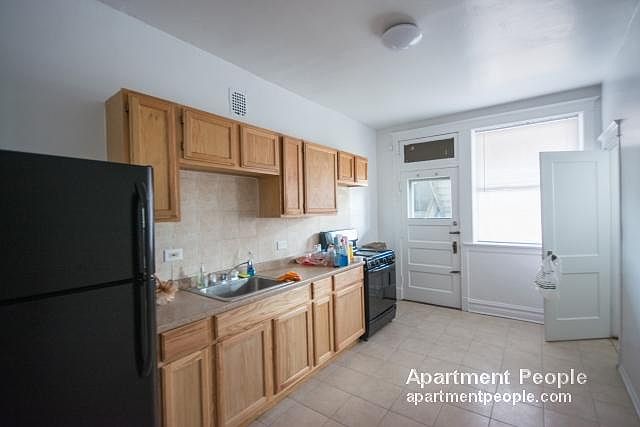 1st image of 5633 N Wayne Ave #2S
